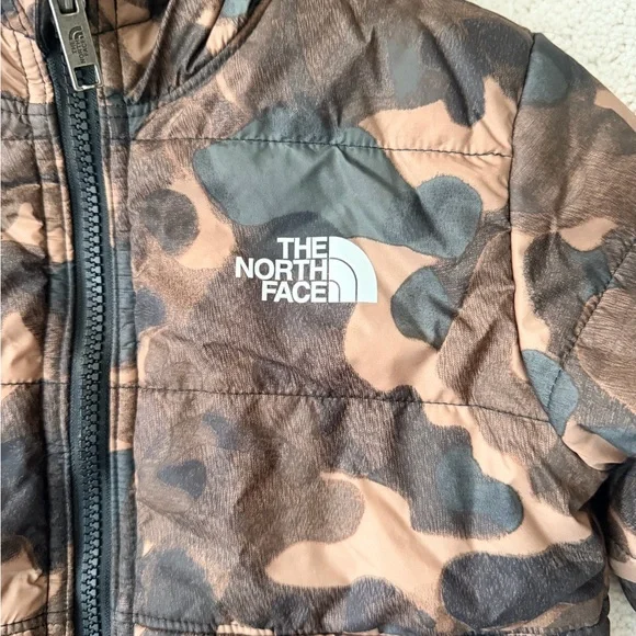 The North Face Brown Camouflage Reversible Jacket - Picture 4 of 16